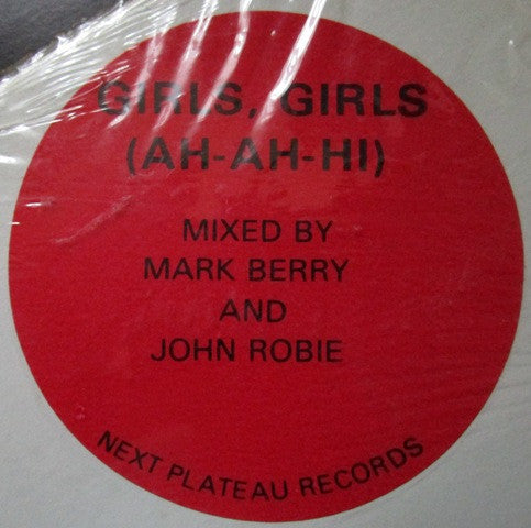 Solo (6) : Girls, Girls (Ah-Ah-Hi) (12")